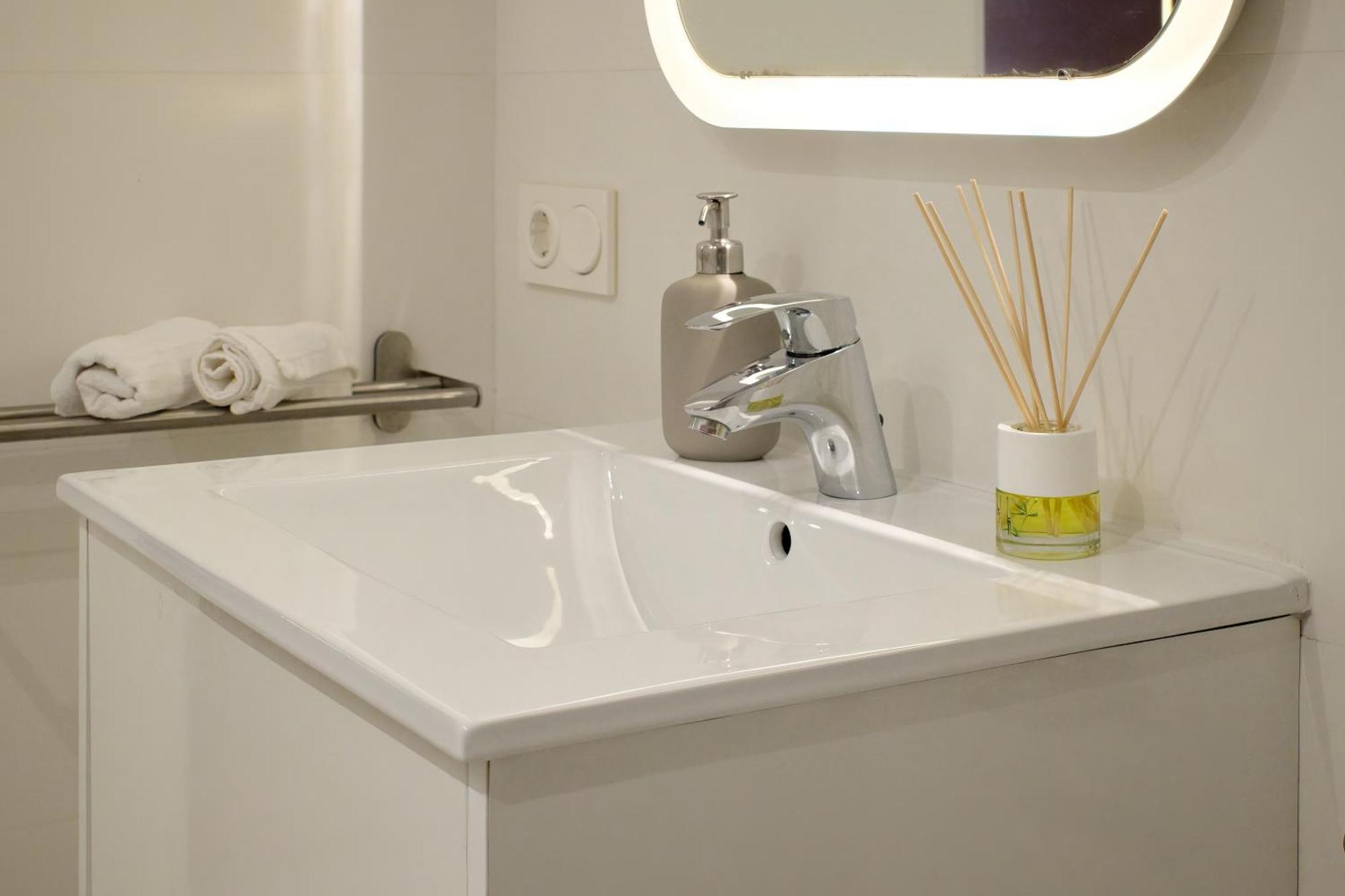 Apartamento De Diseno En La Plaza Del Carmen F1 Valencia Buitenkant foto